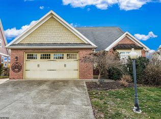 405 N Harwich Cir, Morgantown, WV 26508