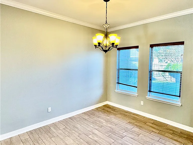 5722 Loire Blvd — Photo 12