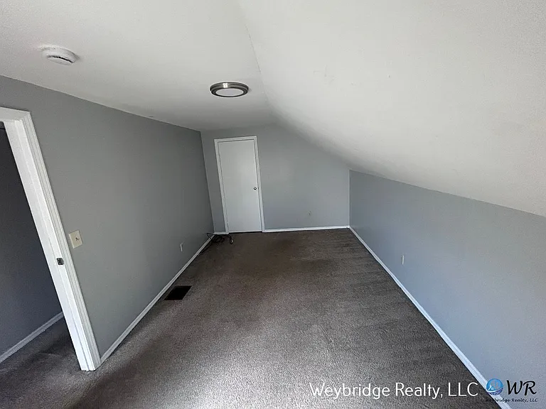 Academy 862 — Photo 23