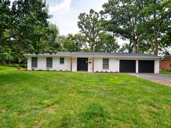 113 Fieldstone Dr, Terrace Park, OH 45174