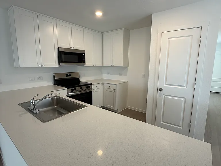604 Rancho Del Cielo Loop — Photo 17