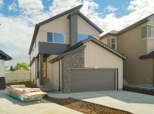 109 Elsinore Pl NW, Edmonton, AB T5X5V6