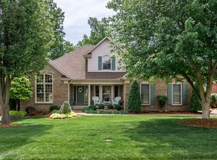7016 Wooded Meadow Rd, Louisville, KY 40241