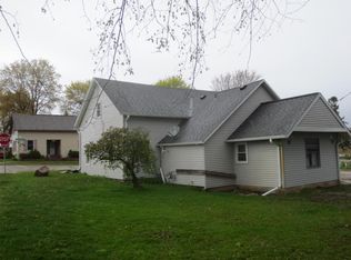 402 Salisbury St, West Bend, WI 53095