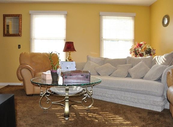 2nd image of 1613 Blossom Ct