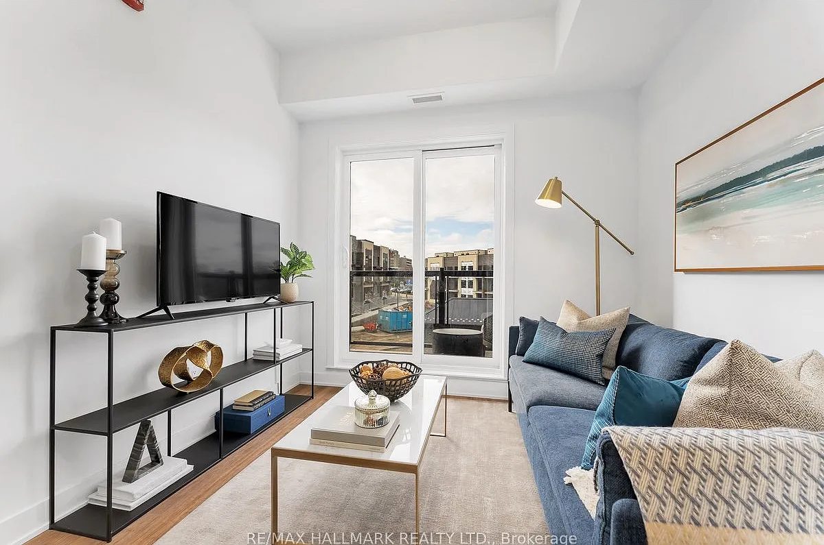 3 bed, $2,735 — Photo 4