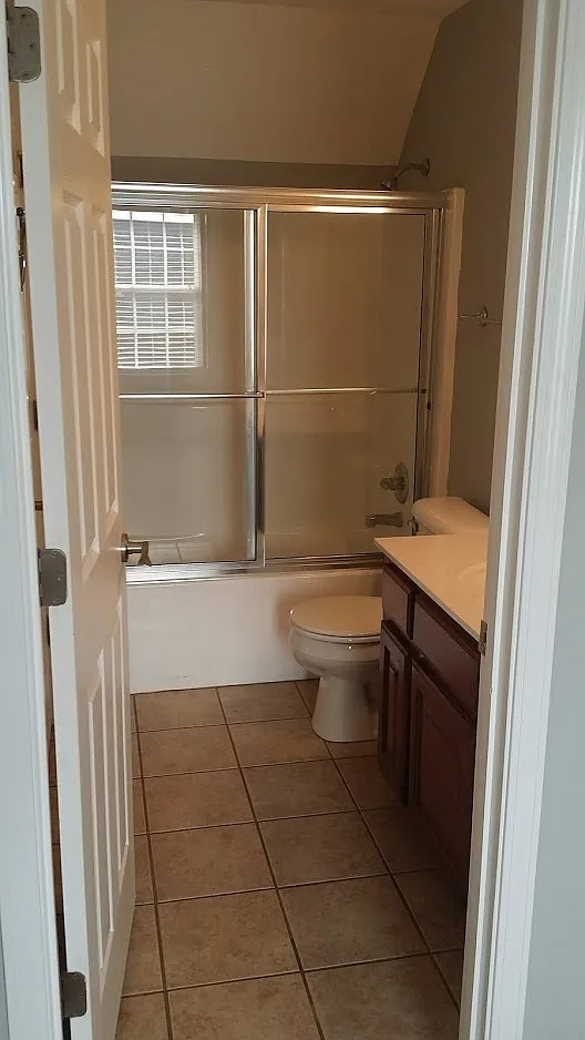 1000 Indian Ridge Circle - 1000 — Photo 2