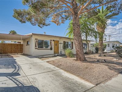 4921 Apawana Ln, Las Vegas, NV, 89108