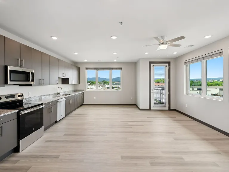 Urban Lofts — Photo 21