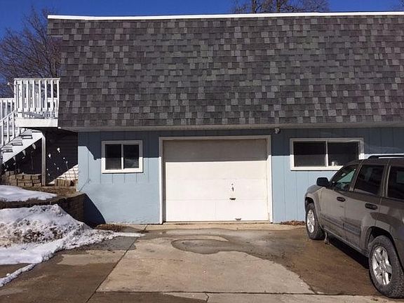2nd image of 152 N 10th Ave