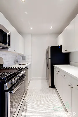 Rented by Mirador Real Estate | media 7