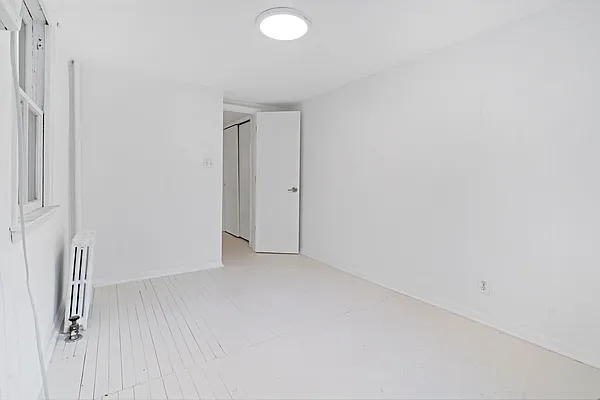 Rented by New York City Moves Team LLC | media 50