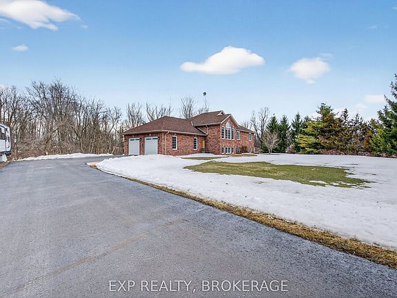 2nd image of 3079 Washburn Rd