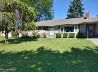 207 S 58th Ave, Yakima, WA 98908
