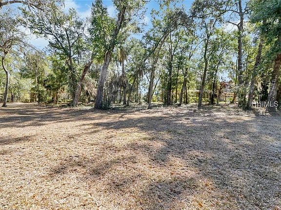 2nd image of 37 Broad Pointe Dr