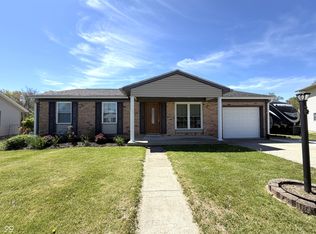 18 Circle Ln, Batesville, IN 47006