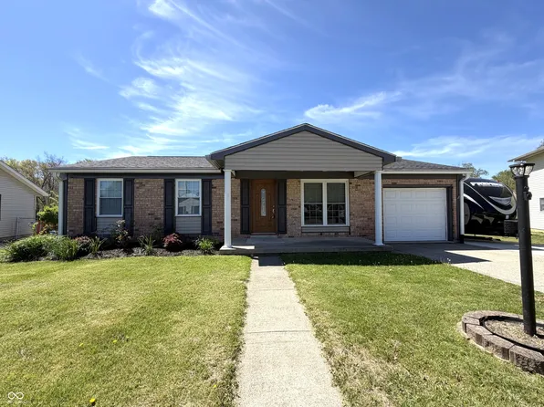18 Circle Ln, Batesville, IN 47006