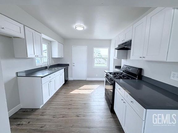 3rd image of 3609 Granada Ave