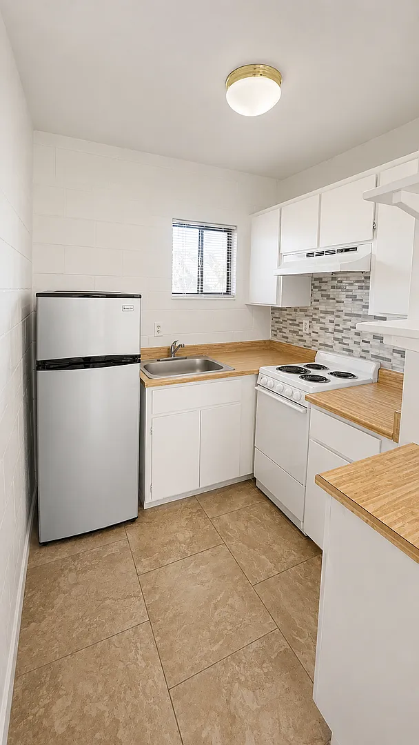 1029 Litch Court — Photo 1