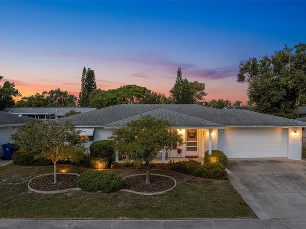 8909 Sterling Ln, Port Richey, FL 34668