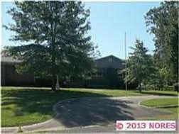 1st image of 316 Crestwood Dr