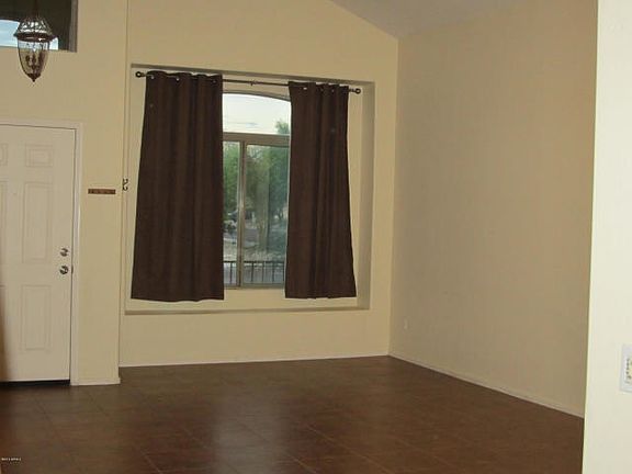 3rd image of 9339 W Pioneer St