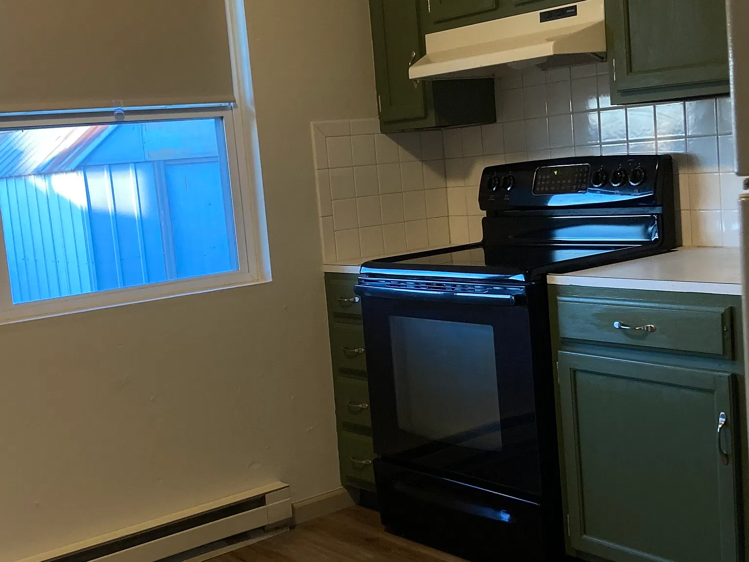 2 bed, 700 sqft, $700 — Photo 3