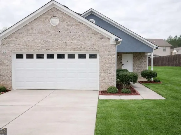 10941 Station Dr, Hampton, GA 30228