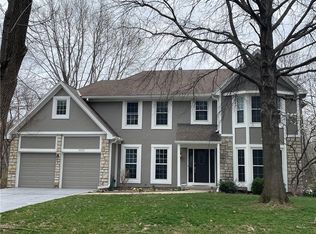 8523 Hallet St, Lenexa, KS 66215