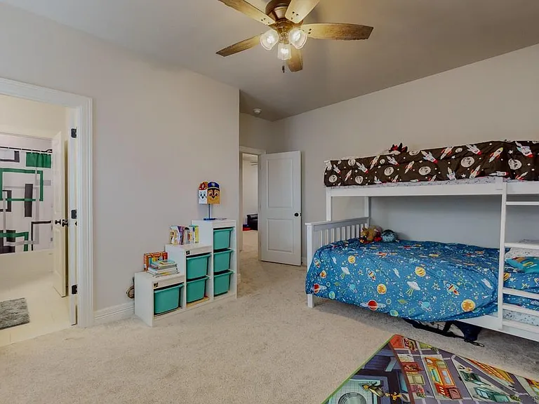 112 Pindo Palm Dr — Photo 38