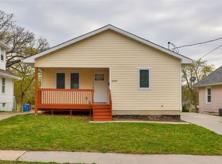 1009 Pleasant View Dr, Des Moines, IA 50315