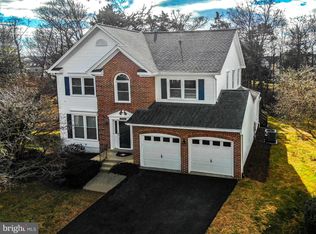 13730 Rosetree Ct, Chantilly, VA 20151
