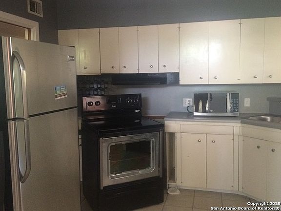5th image of 426 Laramie Dr