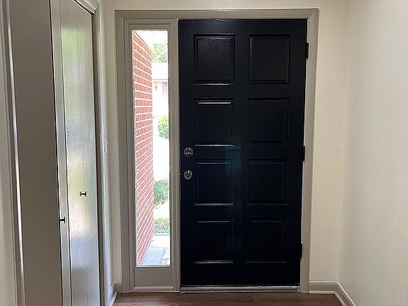3rd image of 131 Vermillion Ave #131