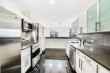 Rented by Sotheby's International Realty