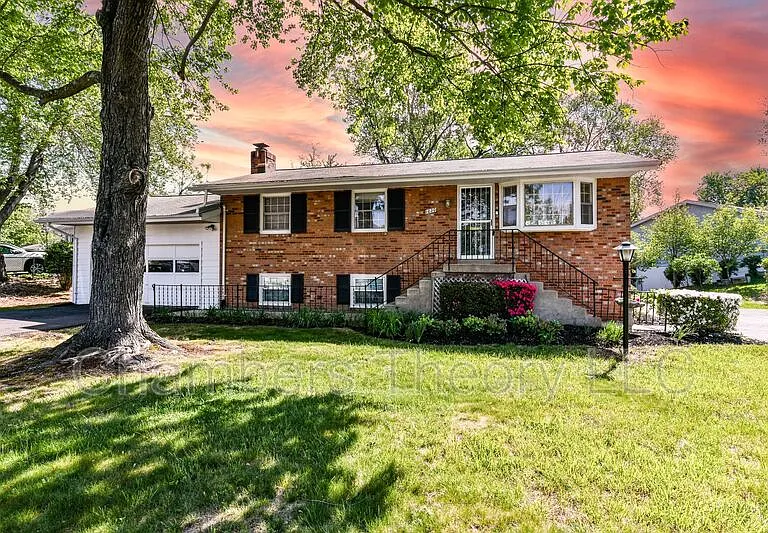 1020 S Hoga Rd — Photo 1