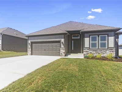 11432 N Auburndale Cir, Kansas City, MO, 64157