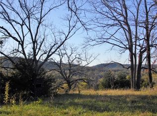 3027 County Road Rd, Eureka Springs, AR 72632