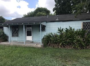 3212 E Red River St, Victoria, TX 77901