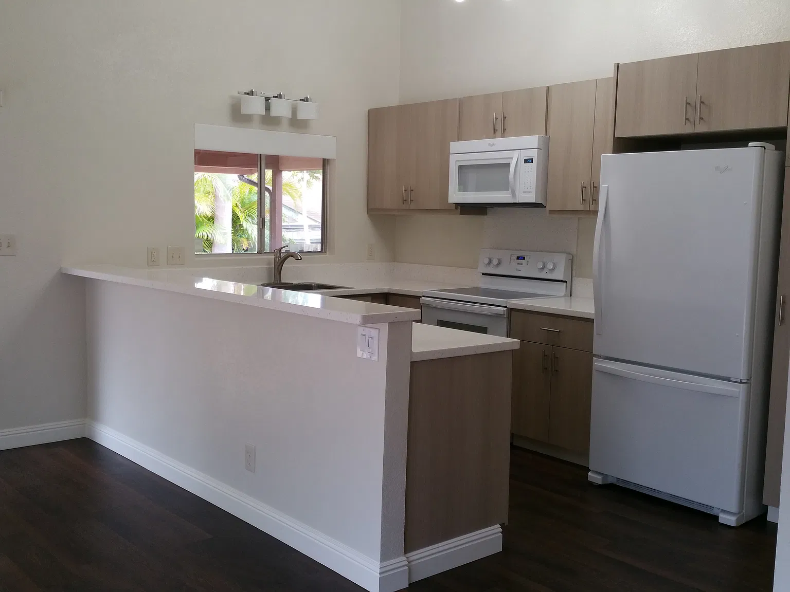 3 bed, 1148 sqft, $3,800 — Photo 4