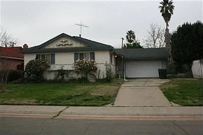 8917 Rosetta Cir photo 1