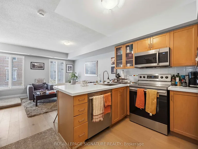 38 Western Battery Rd #616 — Photo 3