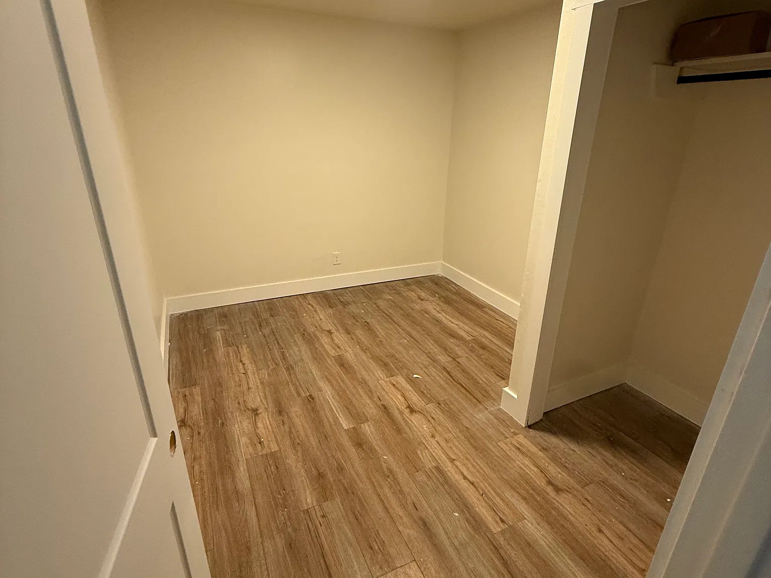 3 bed, 945 sqft, $1,550 — Photo 2
