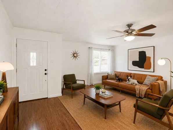 1307 Vine St, Georgetown, TX 78626