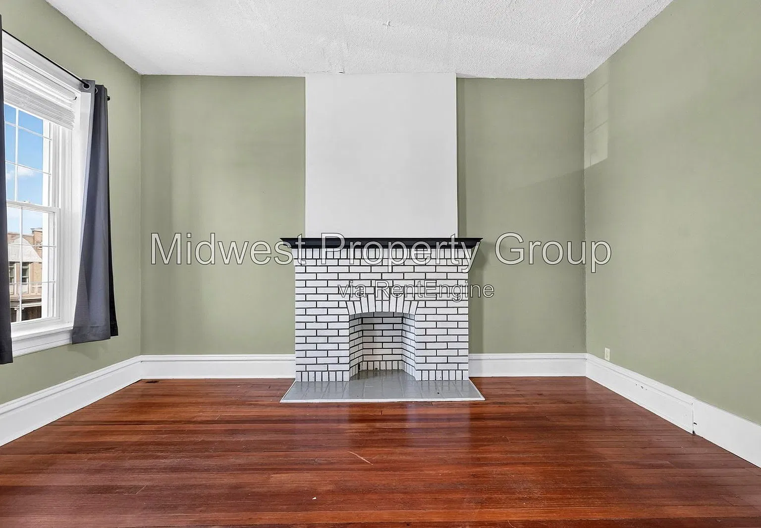 3 bed, 1.0 bath, $1,495 — Photo 2