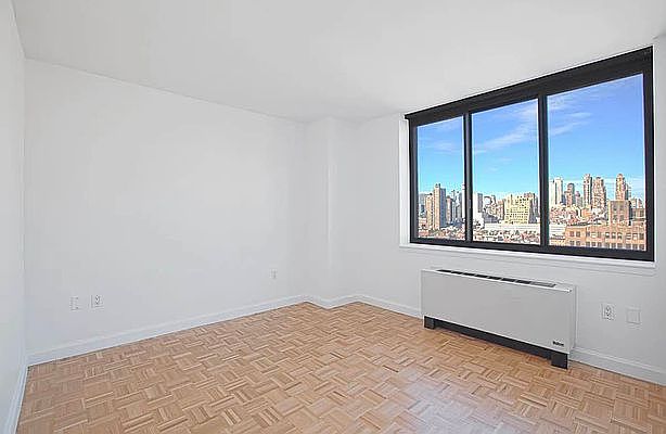 1st image of 350 W 38th St #S14h