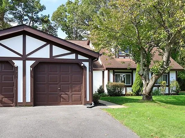 133 Fieldstone Court, Middle Island, NY 11953
