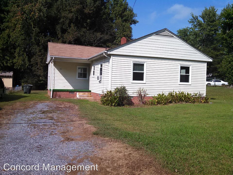 1st image of 3803 Peterson Ave