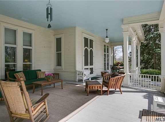 4th image of 315 Port Washington Blvd