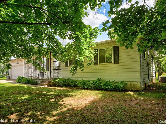 5th image of 4585 Birch Run Rd